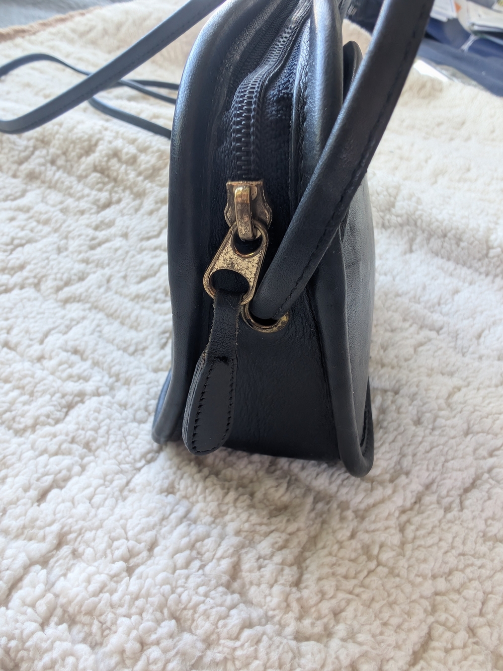 Vintage United States Coach Purse In Black - Picture 8 of 10